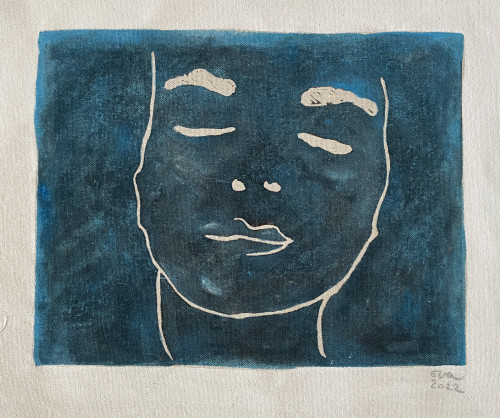 Eva Claessens' Petit Câlin II, 2023 hand-painted linocut featuring a serene face with closed eyes, outlined in white against a deep blue background on canvas.