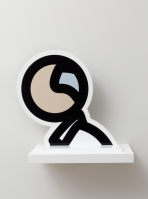 Julian Opie Ian screenprint sculpture on aluminium shows abstract head with beige and blue forms on black-and-white torso.