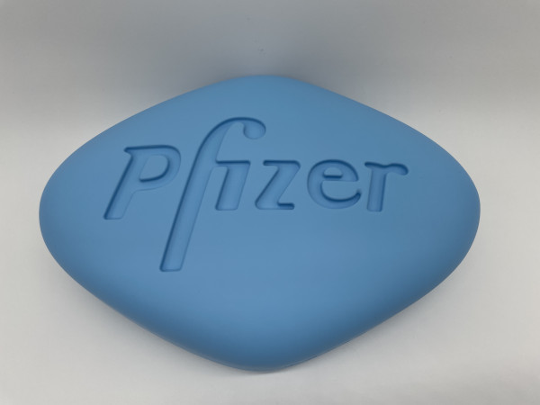 Artwork ©  Damien Hirst - Viagra Blue (L), 2014
